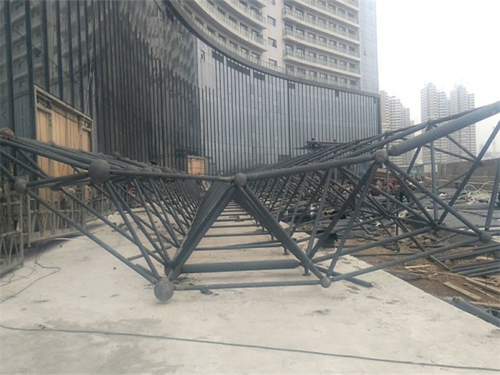 青海万豪酒店雨棚网架